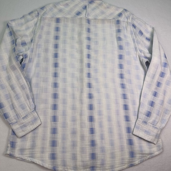 Light Blue and White Plaid Button-Up Shirt - Picture 4 of 9